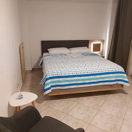 Adler 5 Cozy Downtown Studio Athens